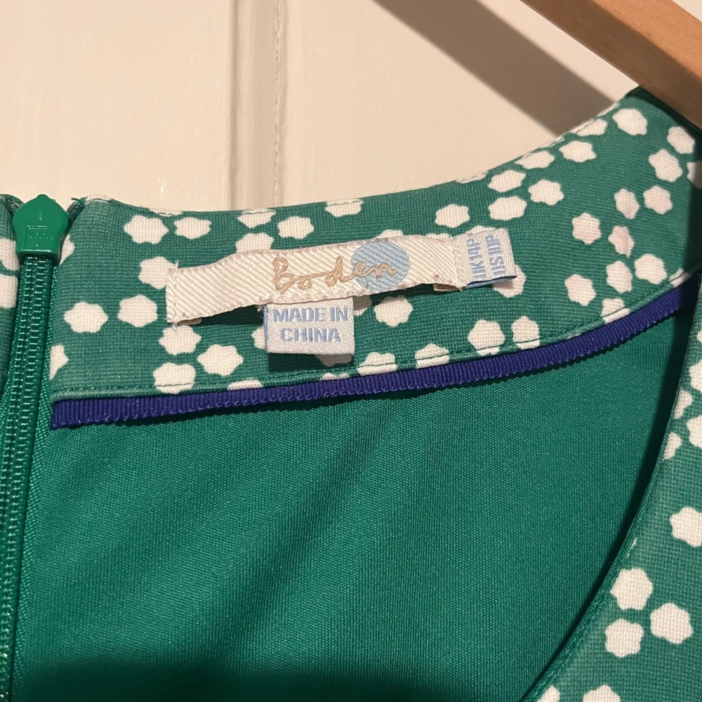 Boden Julianna Ponte Green Patterned Dress - Picture 3 of 3